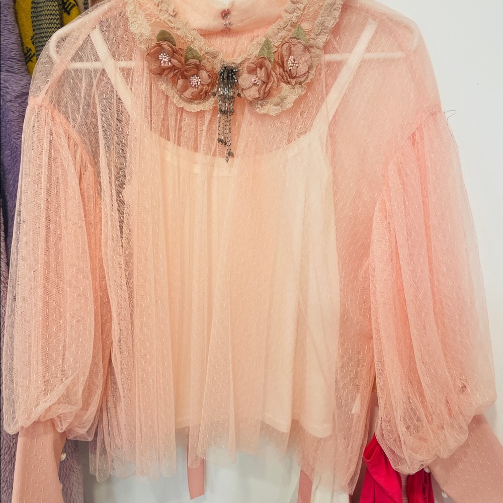 Lady lace cloth with flower